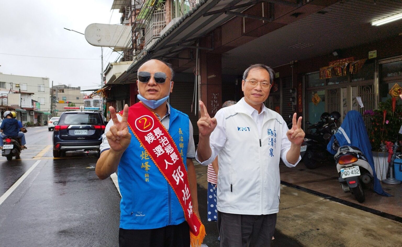 屏東長治鄉長補選 國民黨立委蘇清泉陪同候選人邱炬峰做最後衝刺